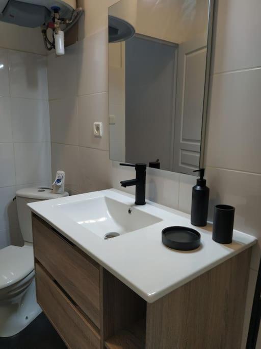 Appartement Avec Balcon, Bord Du Canal, Wifi. Narbonne Eksteriør bilde